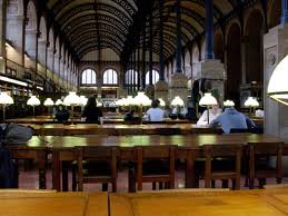 Séduire à la bibliothèque universitaire