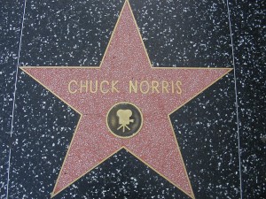Hollywood piege a filles Chuck Norris est à Hollywood