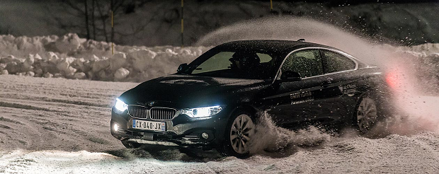 Ice-Driving-val-disere