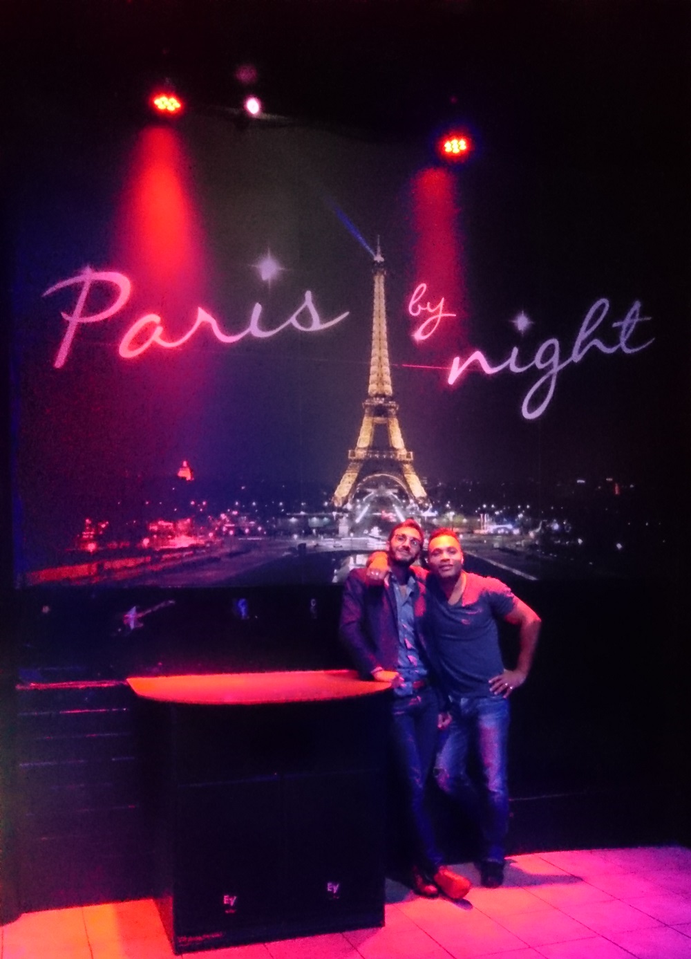 Paris-by-night-andernos-club