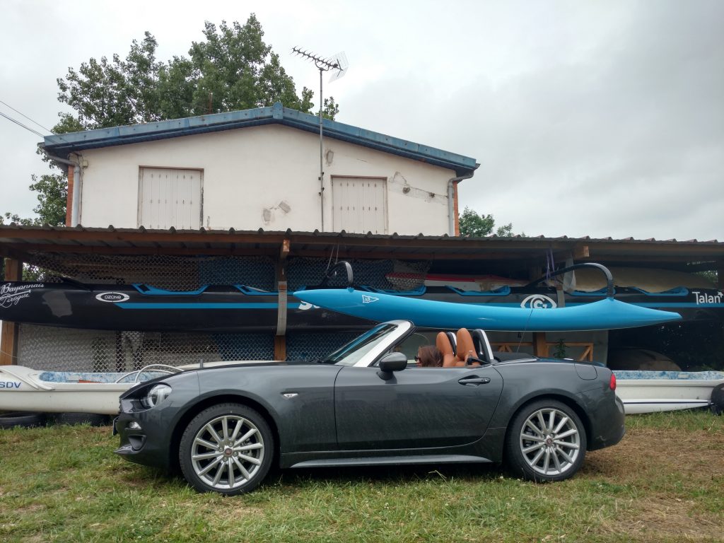 FIAT 124 SPIDER chez UhainaPo