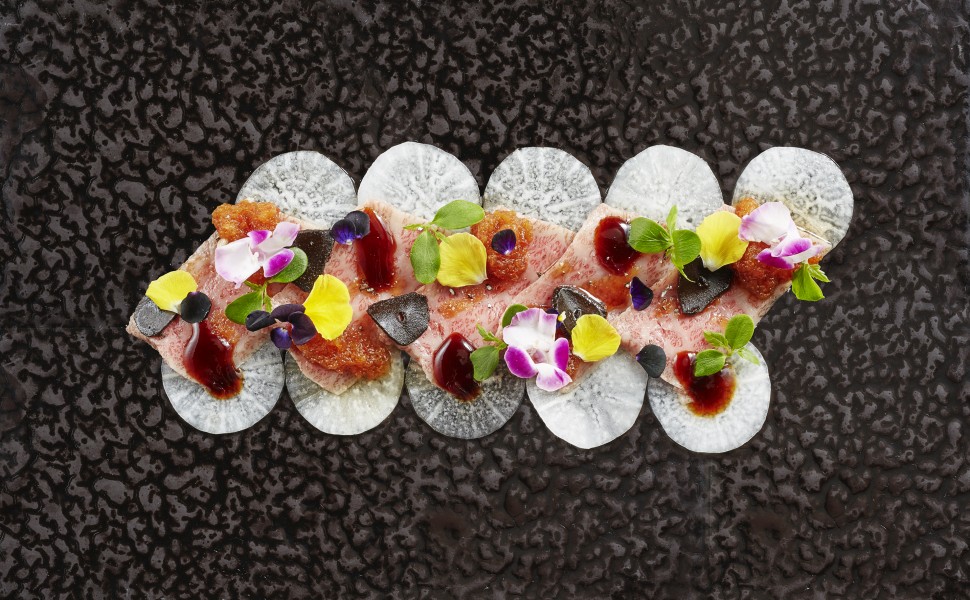 Les Wagyu Sashimi chez Taïko, dans l'Hôtel Conservatorium 