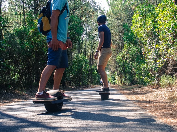 Onewheel-balade-forêt-claouey