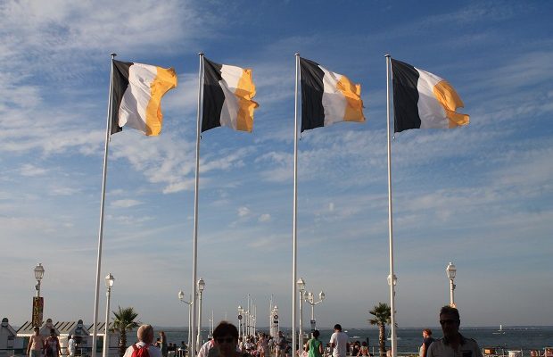 couleur drapeau arcachon