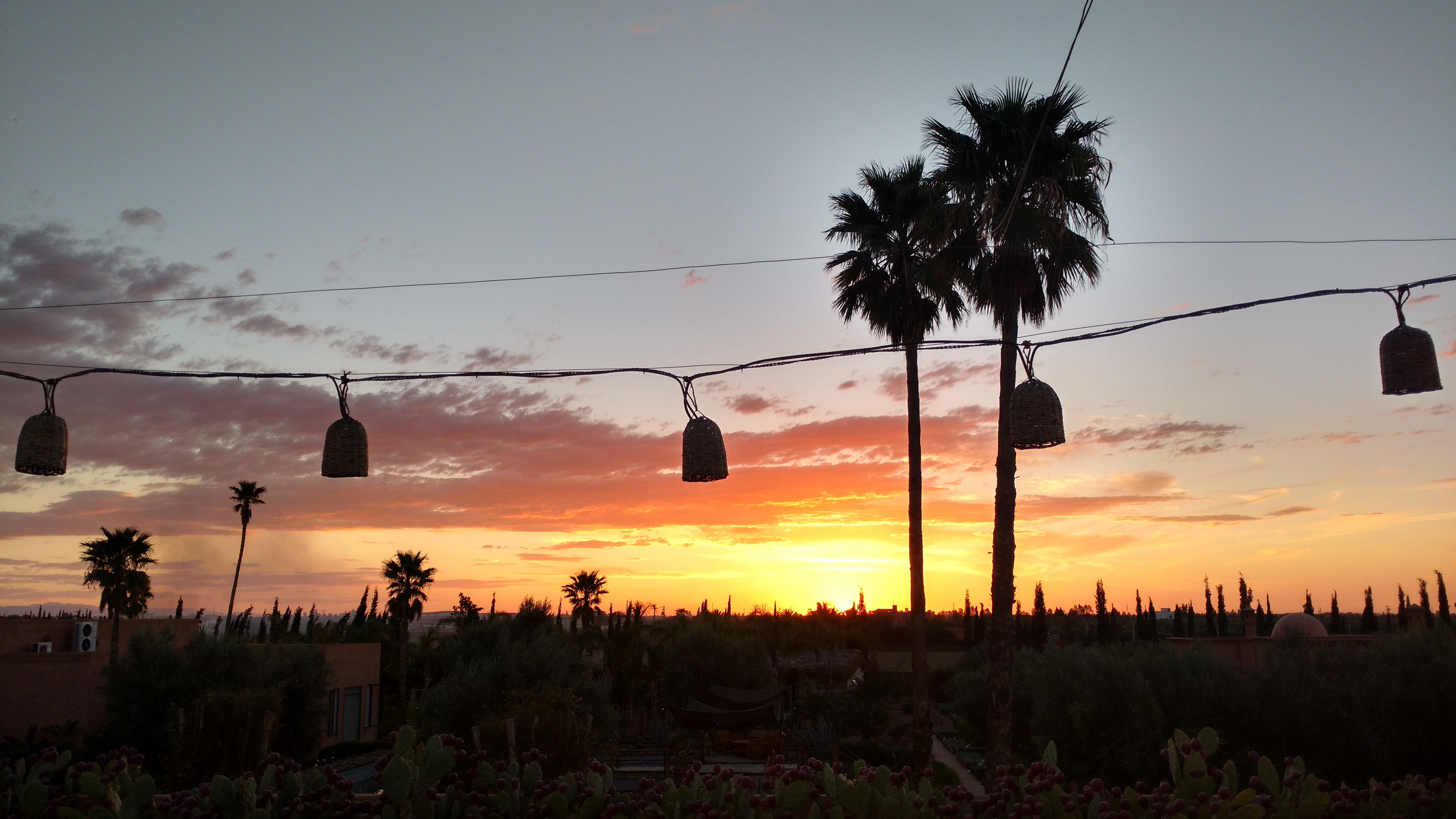 Coucher de soleil Marrakech hotel The source