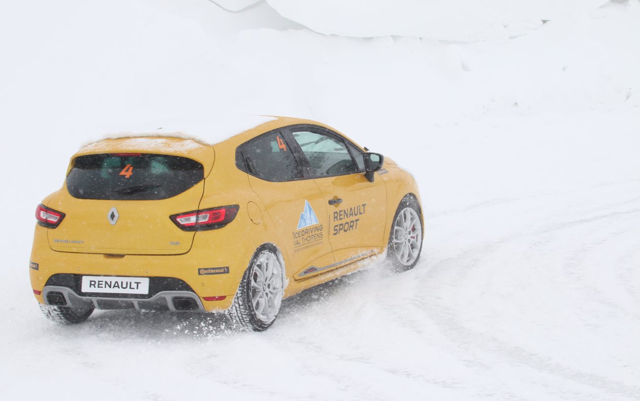 Leçons de Pilotage sur Glace : Ca Glisse à Val Thorens avec Renault Sport !