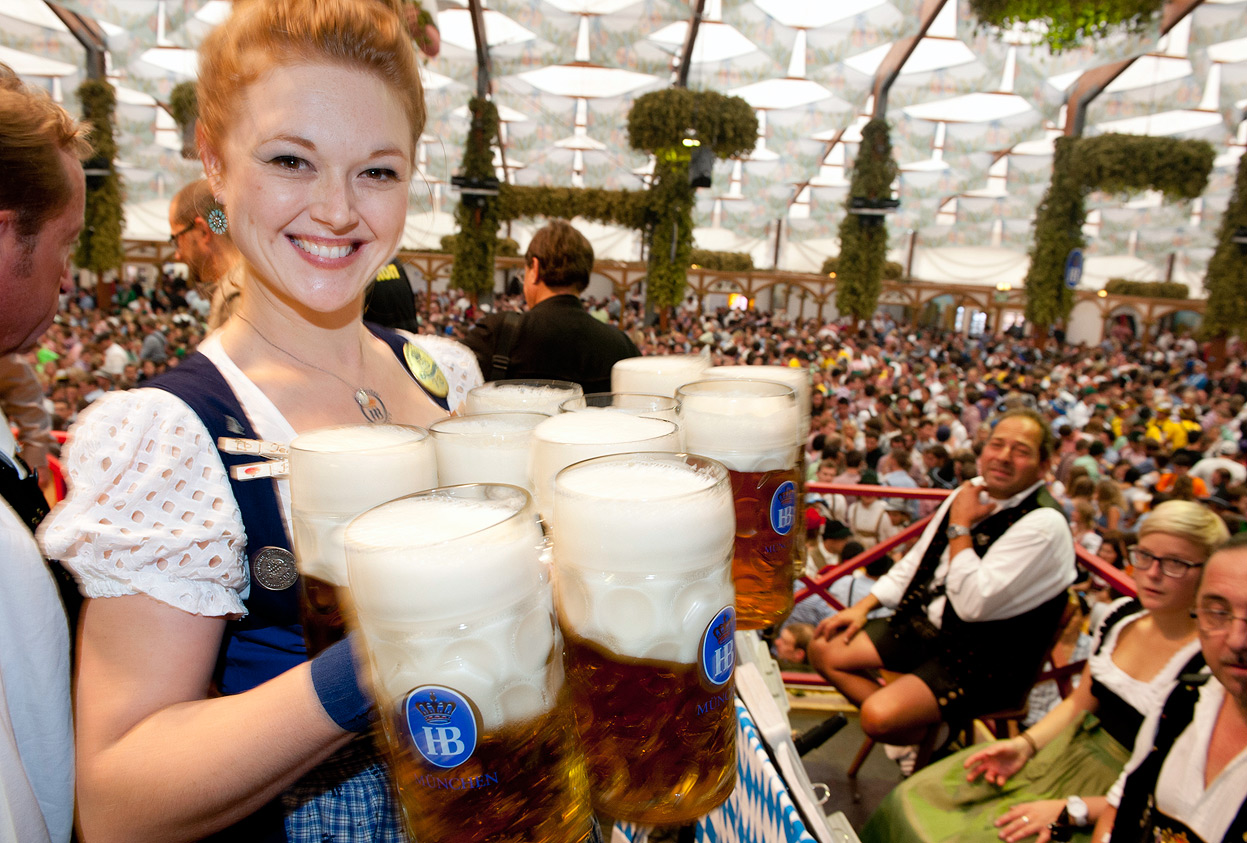 Serveuse Hofbrauhaus Munich