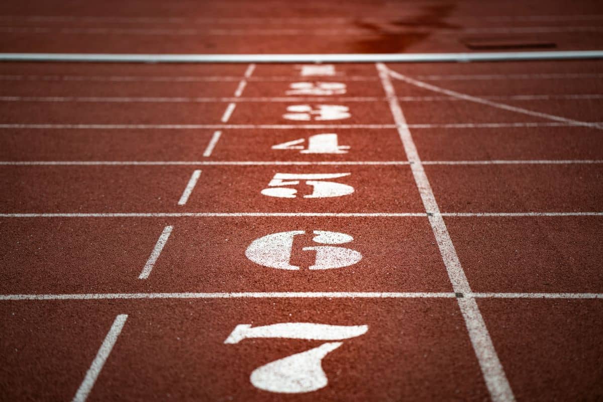 Courir sur les pistes athlétisme