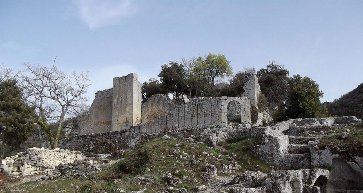 fort buoux