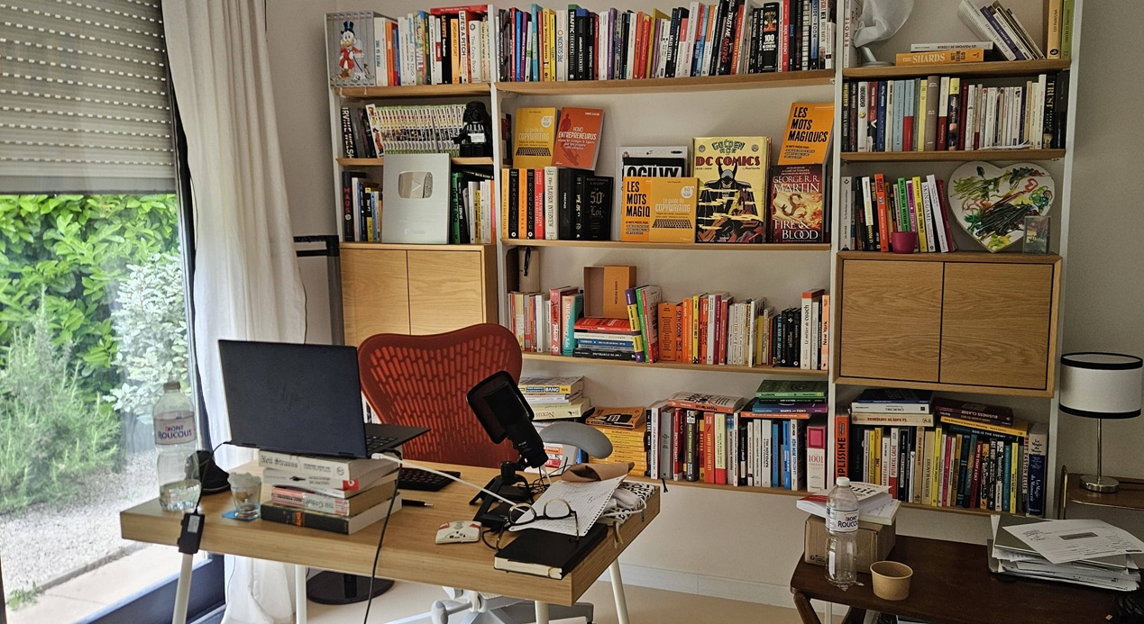 Aménager un Bureau à Domicile dans un Petit Espace