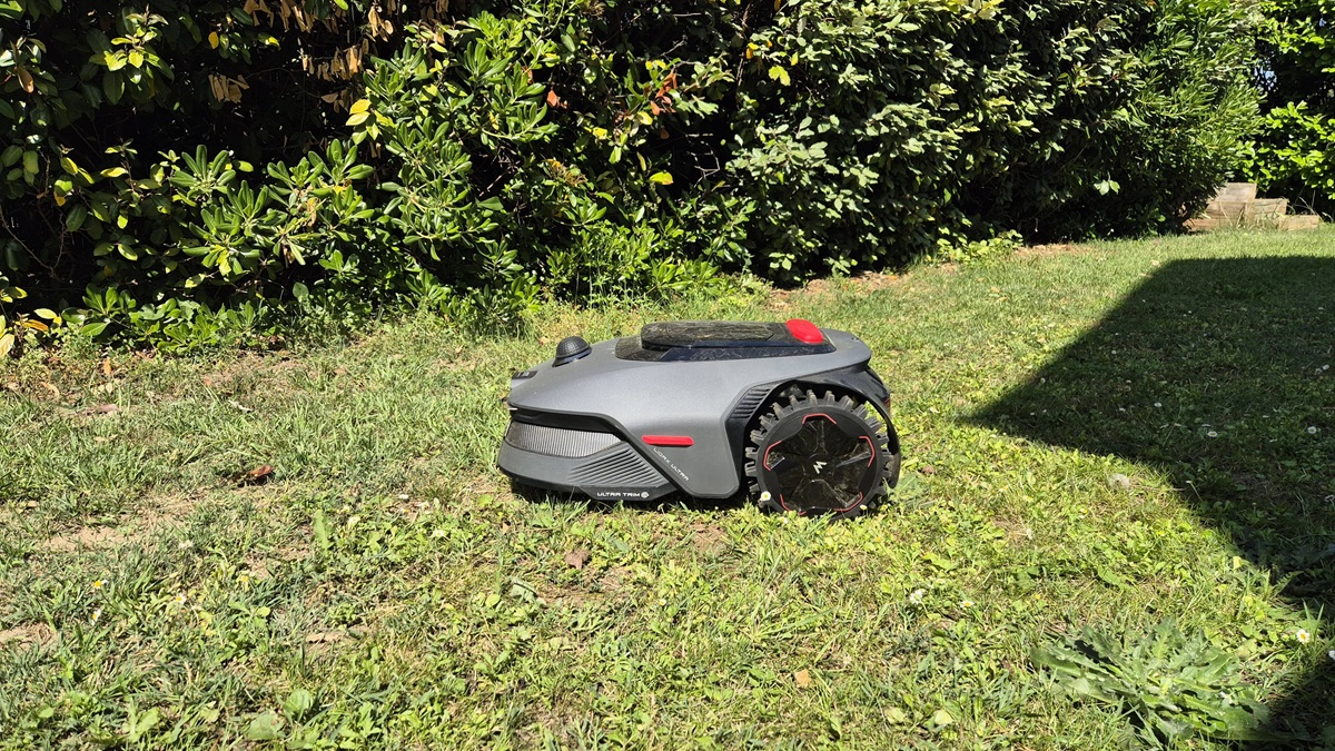 Mon avis sur le robot tondeuse  MOVA LiDAX Ultra 1000. Petit mais costaud